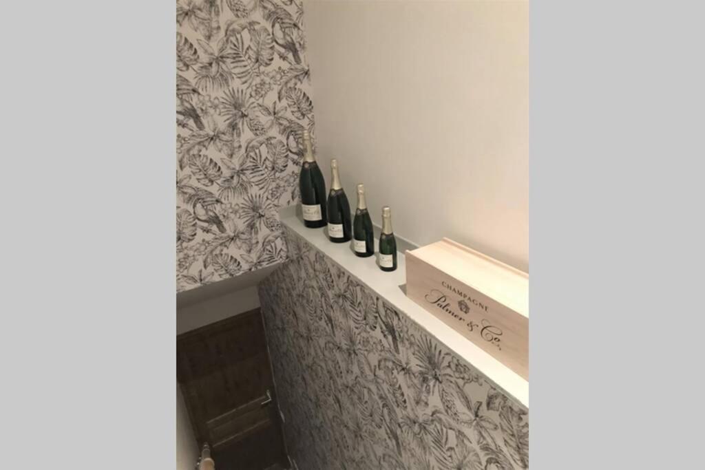 Loft Hyper Centre Reims 6 Pers Avec Parking Apartment ภายนอก รูปภาพ